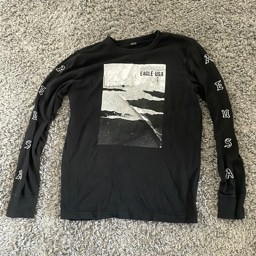 Men’s Medium American Eagle Long Sleeved Shirt